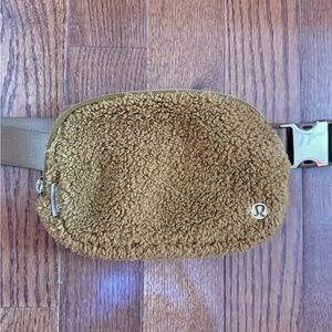Lululemon Brown Sherpa Belt Bag